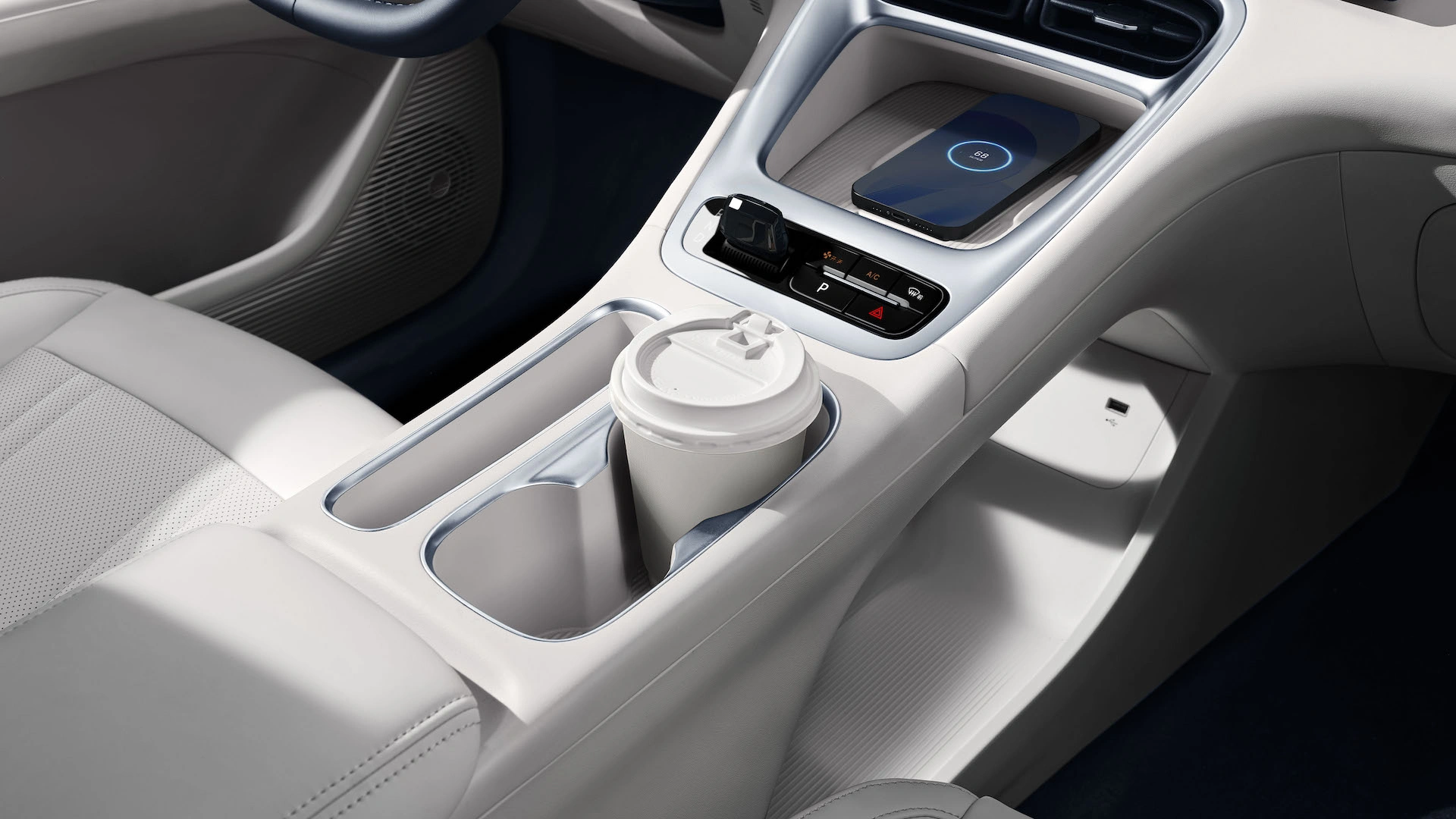 Geely EX2